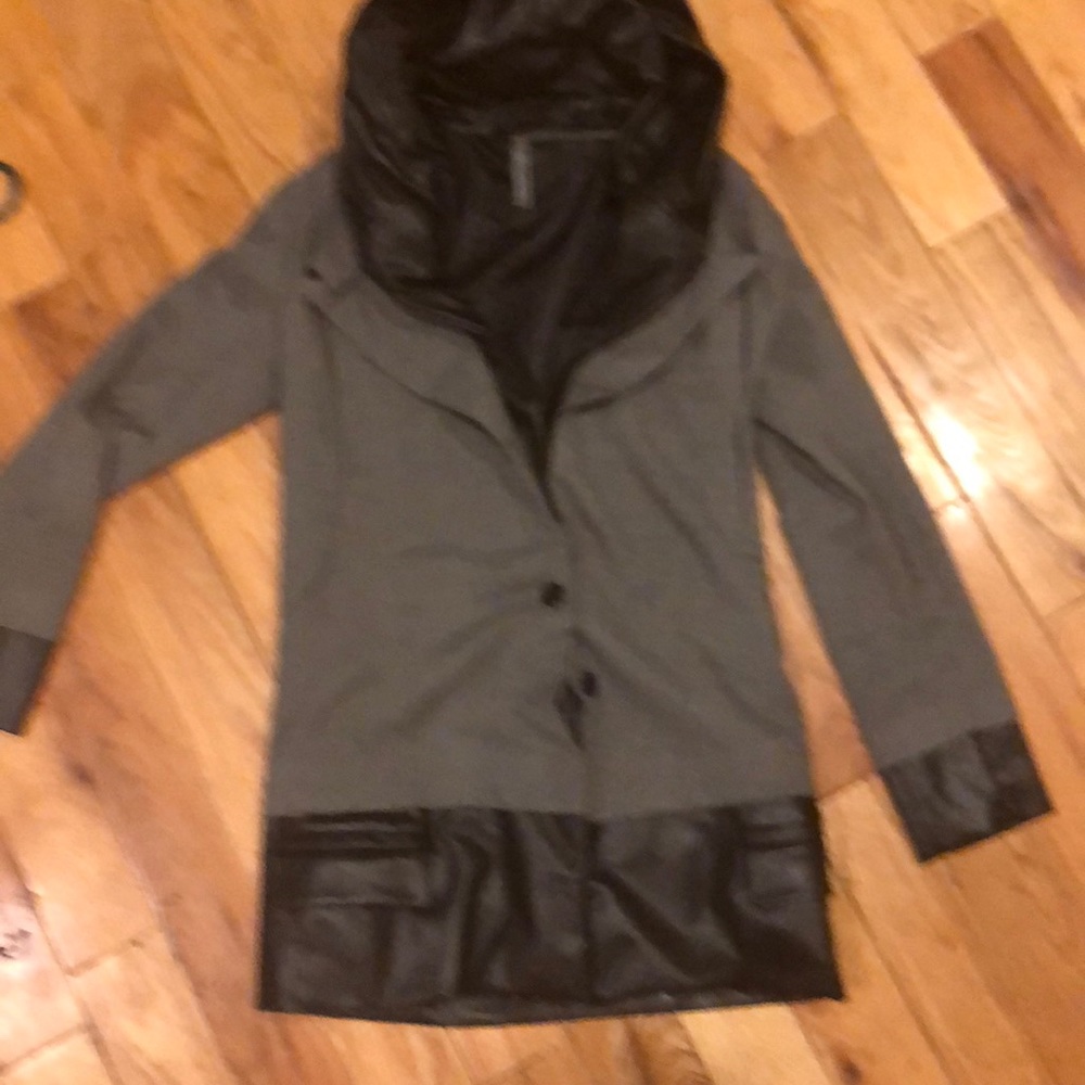 Women’s longline blazer